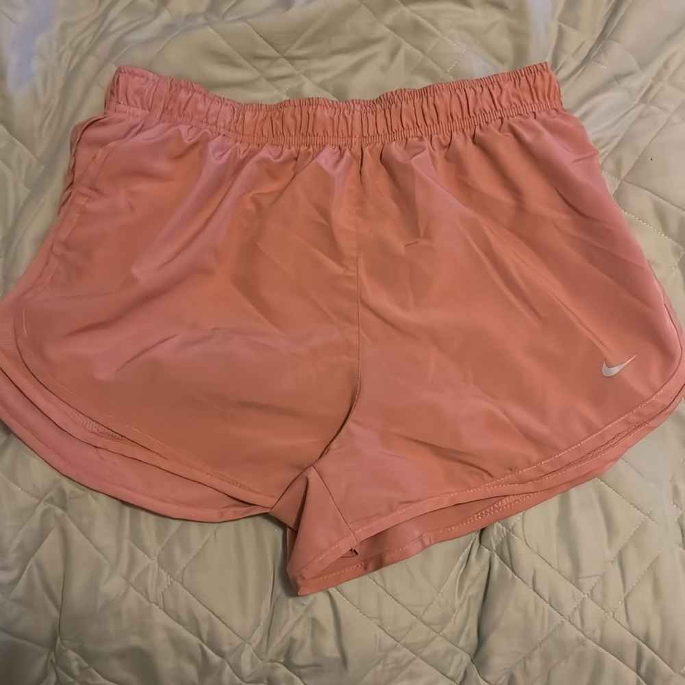 CORAL shorts